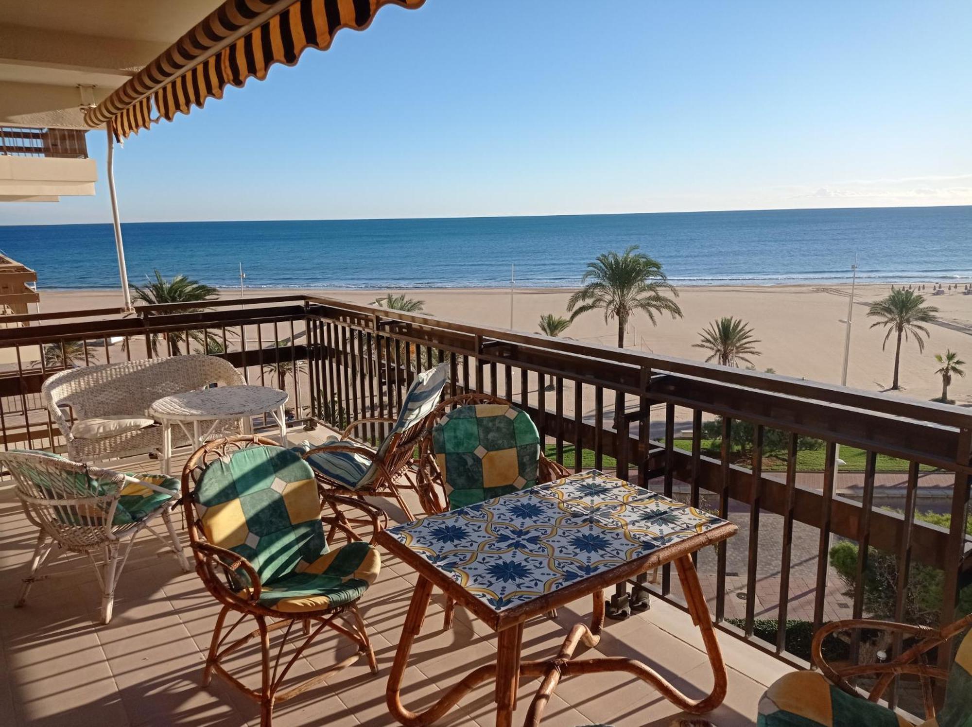 Manila Solo Familias Serviplaya Gandia Zewnętrze zdjęcie
